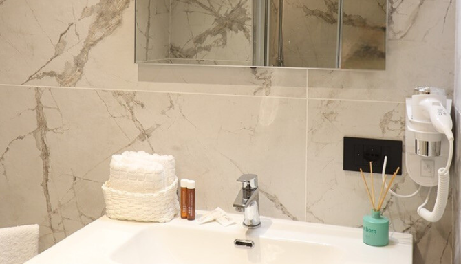 Camera Tripla Comfort – vista 4