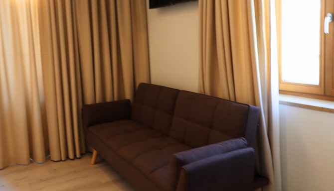 Camera Tripla Comfort – vista 8